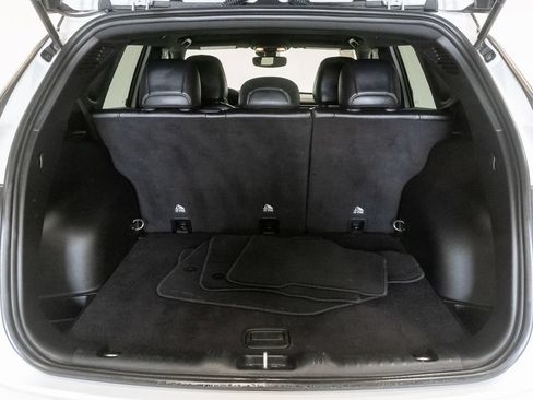 Certified 2025 Jeep Compass Limited AWD/4WD image 32