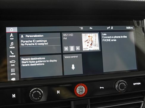 Certified 2023 Porsche Macan S AWD/4WD image 24