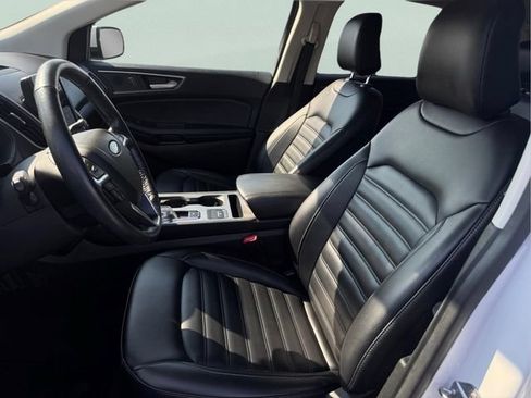 Used 2022 Ford Edge SEL AWD/4WD image 15