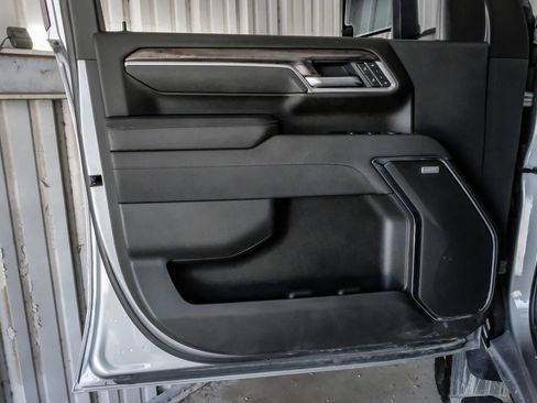 Used 2025 Chevrolet Silverado 3500 LTZ w/ LTZ Convenience Package AWD/4WD image 44