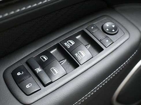 Used 2021 Jeep Grand Cherokee Trackhawk AWD/4WD image 41