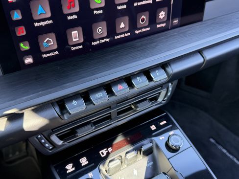 Certified 2023 Porsche 911 Carrera GTS image 29