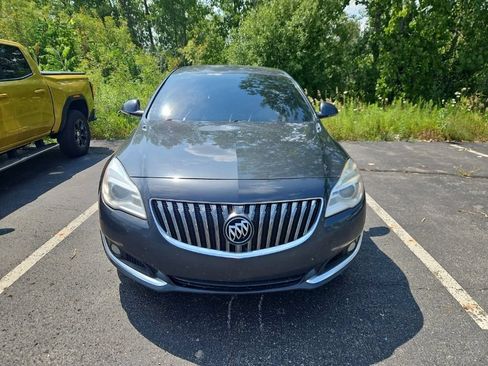 Used 2015 Buick Regal FWD image 2
