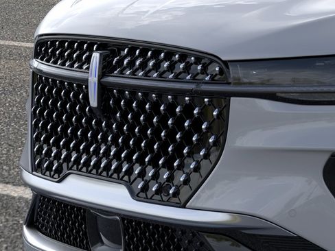 New 2026 Lincoln Nautilus Reserve AWD/4WD image 17