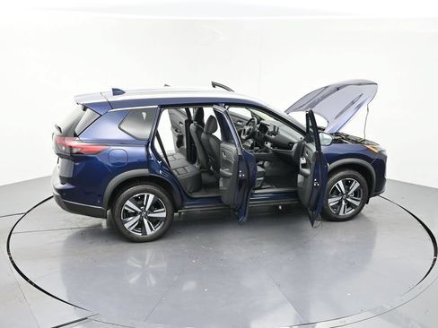 Used 2026 Nissan Rogue SL FWD image 26