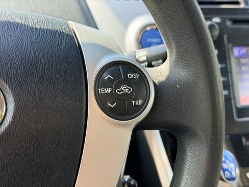 Used 2013 Toyota Prius V Two FWD image 9