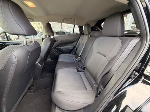 Used 2024 Subaru Crosstrek 2.0i Premium image 25