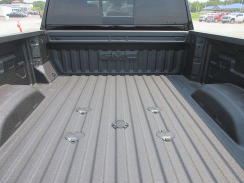 New 2026 GMC Sierra 2500 Denali w/ Denali Reserve Package AWD/4WD image 6