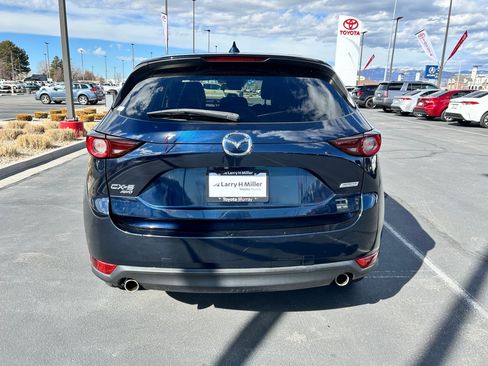 Used 2018 MAZDA CX-5 Touring image 4