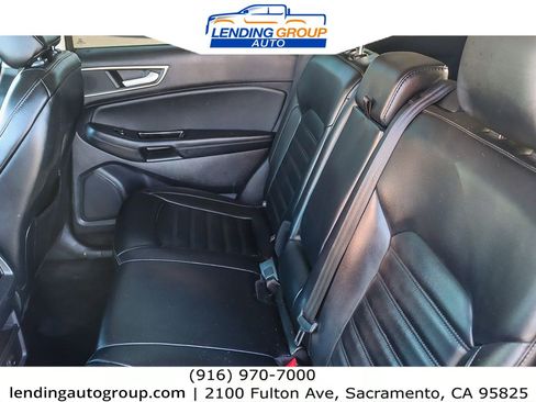 Used 2020 Ford Edge SEL image 16