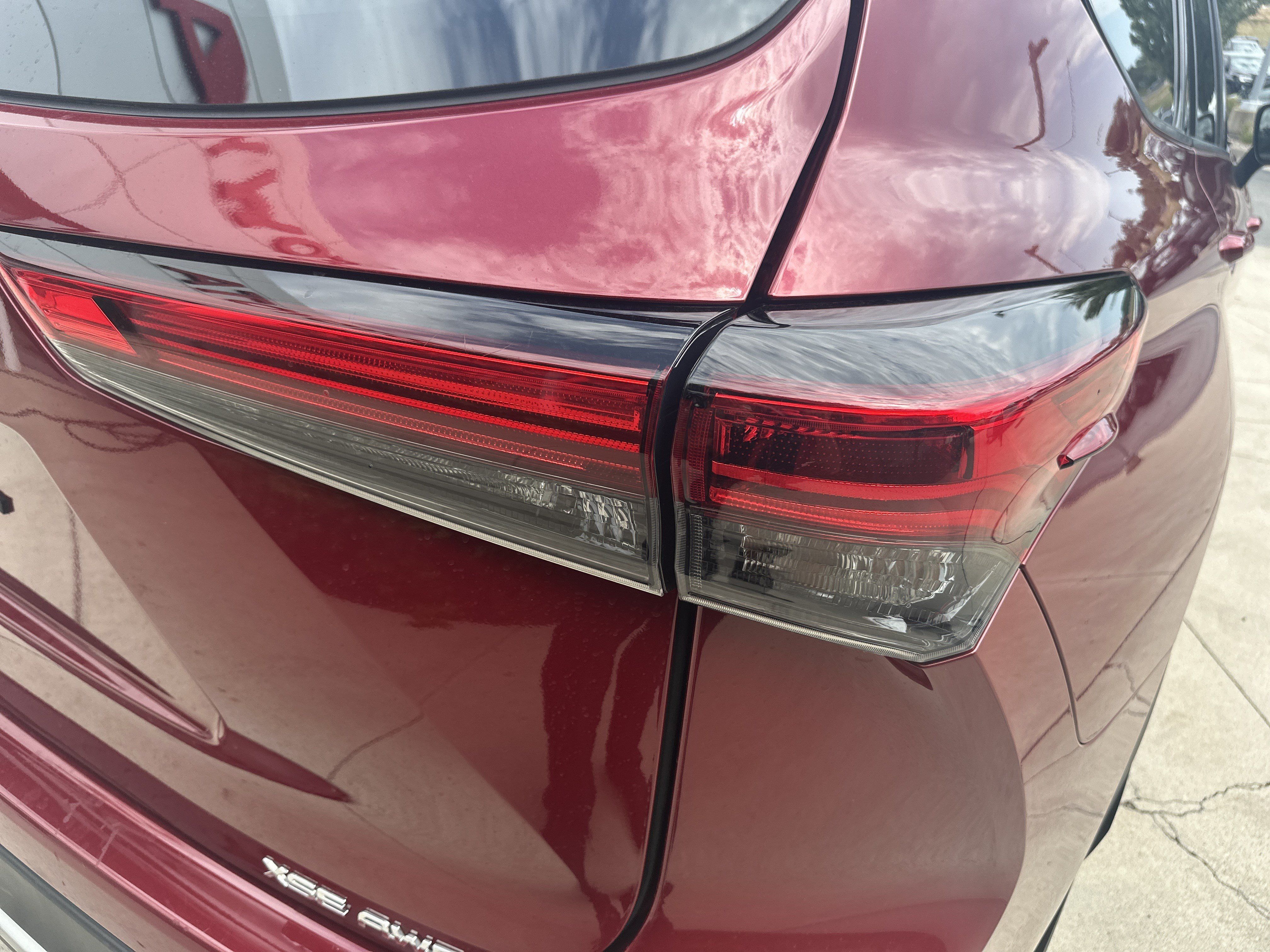 Used 2023 Toyota Highlander XSE AWD/4WD image 12