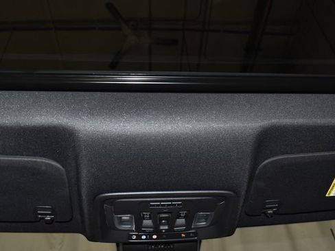 Used 2024 GMC Sierra 2500 AT4 w/ Technology Package image 20