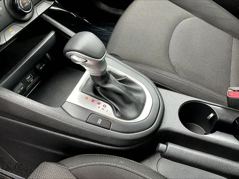 Used 2023 Kia Forte LXS w/ LXS Technology Package FWD image 17