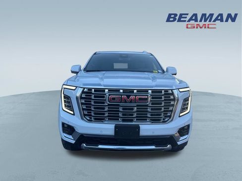 Used 2025 GMC Yukon Denali image 2