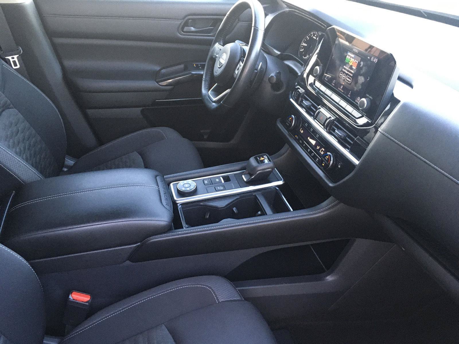 Used 2023 Nissan Pathfinder SV AWD/4WD image 40