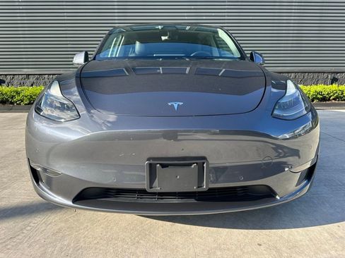 Used 2021 Tesla Model Y Performance image 8