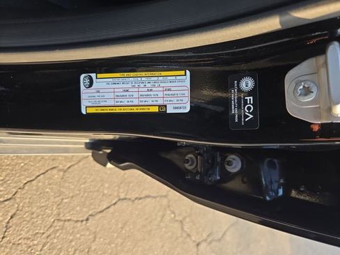 Used 2025 Jeep Grand Cherokee L Limited w/ Black Appearance Package image 35