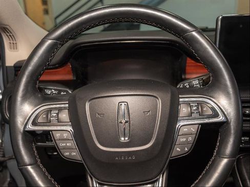 Used 2021 Lincoln Nautilus Reserve AWD/4WD image 13
