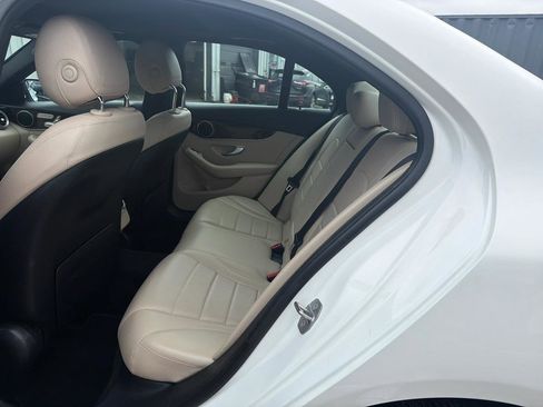Used 2018 Mercedes-Benz C 300 4MATIC Sedan image 23
