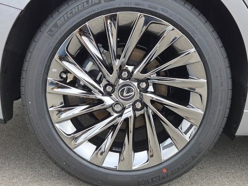 New 2025 Lexus ES 350 Ultra Luxury image 31