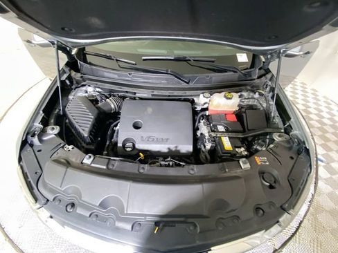 Used 2023 Chevrolet Traverse LT image 16