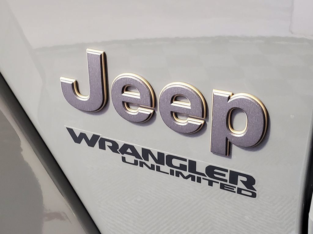 Used 2021 Jeep Wrangler Unlimited Rubicon w/ Dual Top Group AWD/4WD image 33