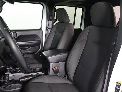 Used 2023 Jeep Gladiator Sport image 24