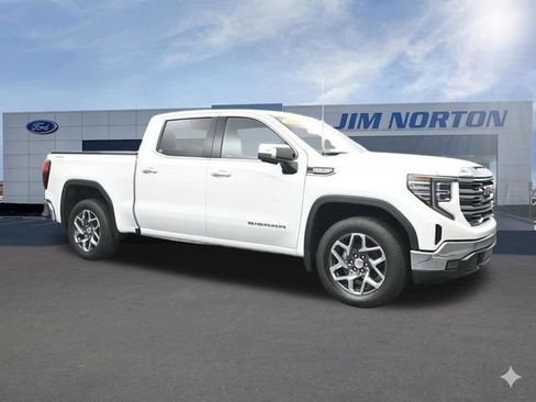 Used 2023 GMC Sierra 1500 SLT w/ SLT Convenience Package AWD/4WD image 17