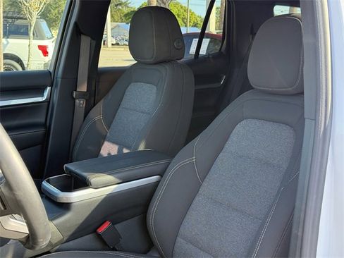 Used 2025 GMC Terrain Elevation image 17