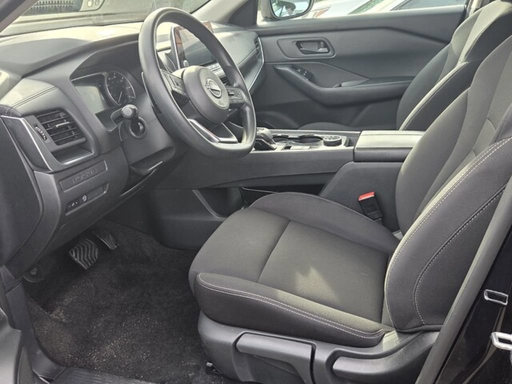 Used 2024 Nissan Rogue S AWD/4WD image 5