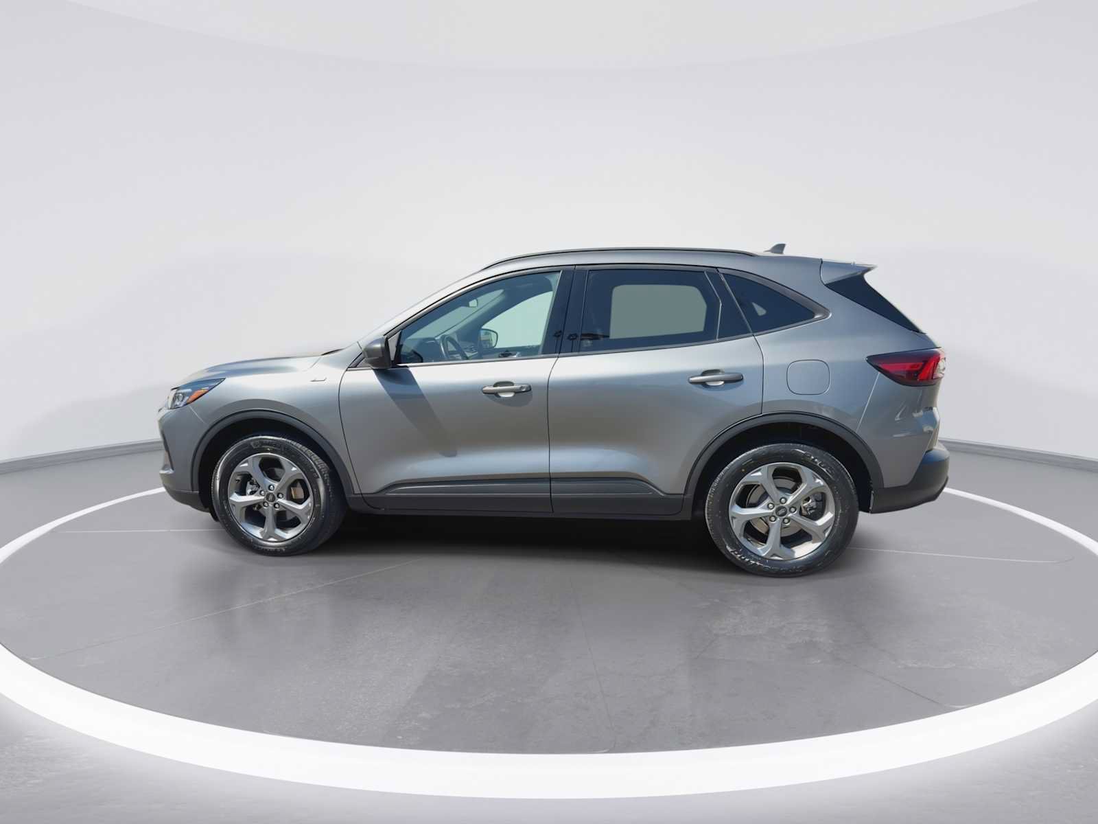 Used 2025 Ford Escape ST-Line Select AWD/4WD image 5