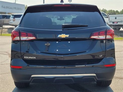 Used 2023 Chevrolet Equinox LT image 4