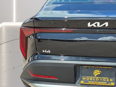 Used 2025 Kia K4 FWD image 28