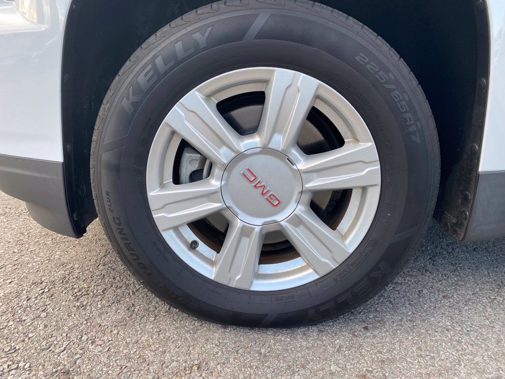 Used 2016 GMC Terrain SLE FWD image 3