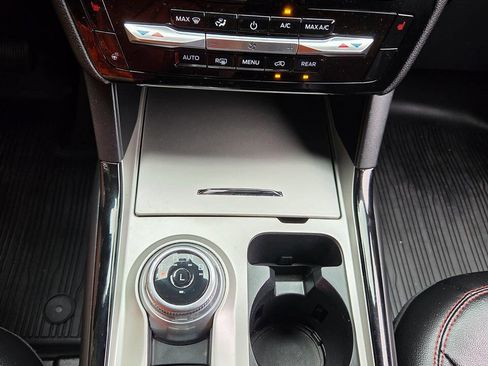 Used 2022 Ford Explorer ST-Line RWD image 21