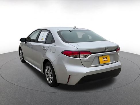 Used 2025 Toyota Corolla LE FWD image 12