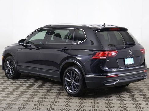 Used 2022 Volkswagen Tiguan SE FWD image 9