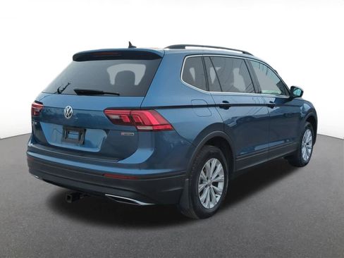 Used 2019 Volkswagen Tiguan SE w/ Panoramic Sunroof Package image 6