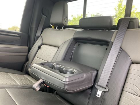 Used 2024 Chevrolet Silverado 2500 ZR2 w/ ZR2 Bison Edition image 22