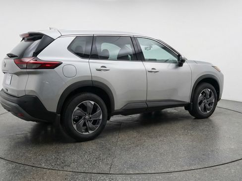 Used 2025 Nissan Rogue SV image 9