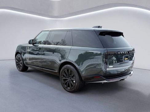 New 2026 Land Rover Range Rover Long Wheelbase SE image 4