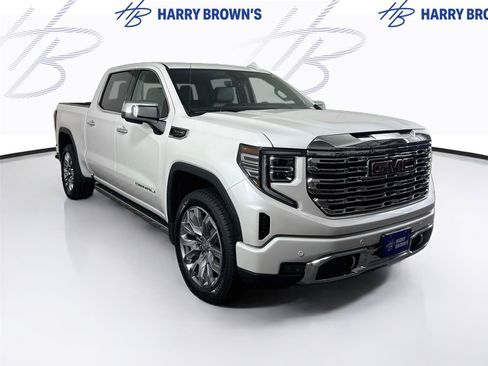 Used 2024 GMC Sierra 1500 Denali w/ Denali Reserve Package AWD/4WD image 28