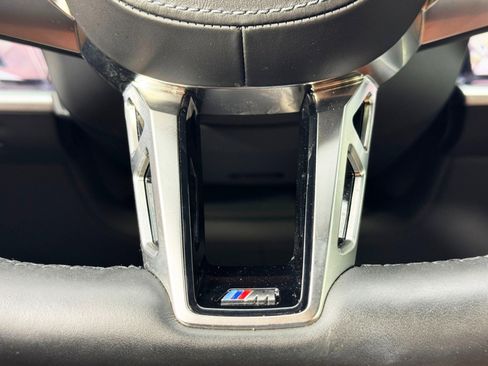 Used 2023 BMW i7 xDrive60 image 27