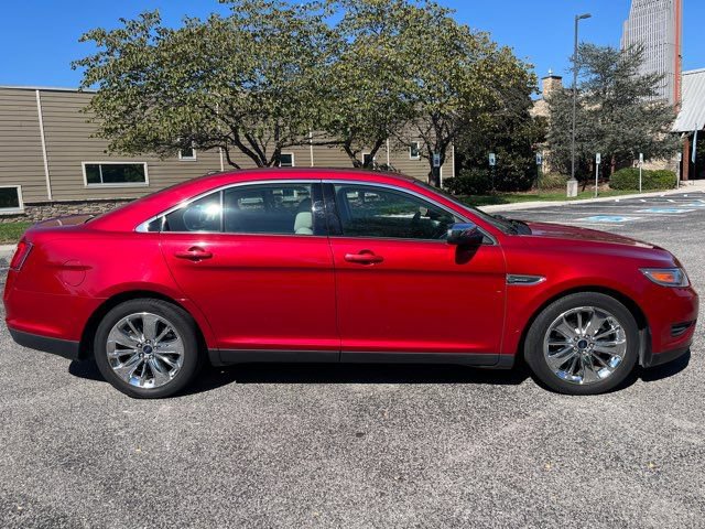 Used 2012 Ford Taurus Limited FWD image 2
