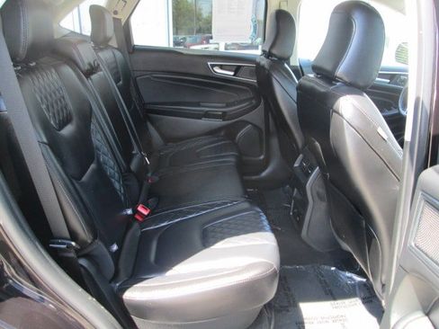 Used 2024 Ford Edge Titanium AWD/4WD image 14