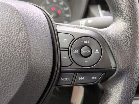 Certified 2025 Toyota Corolla LE image 23