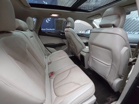 Used 2018 Lincoln MKC Reserve image 27