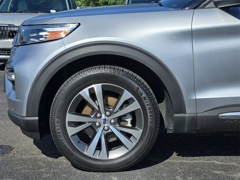 Used 2020 Ford Explorer Platinum w/ Premium Technology Package image 7