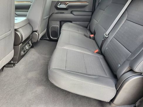 Used 2025 Chevrolet Silverado 1500 LT AWD/4WD image 30