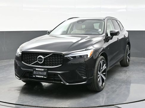 Used 2025 Volvo XC60 T8 Ultra w/ Protection Package Premier image 2